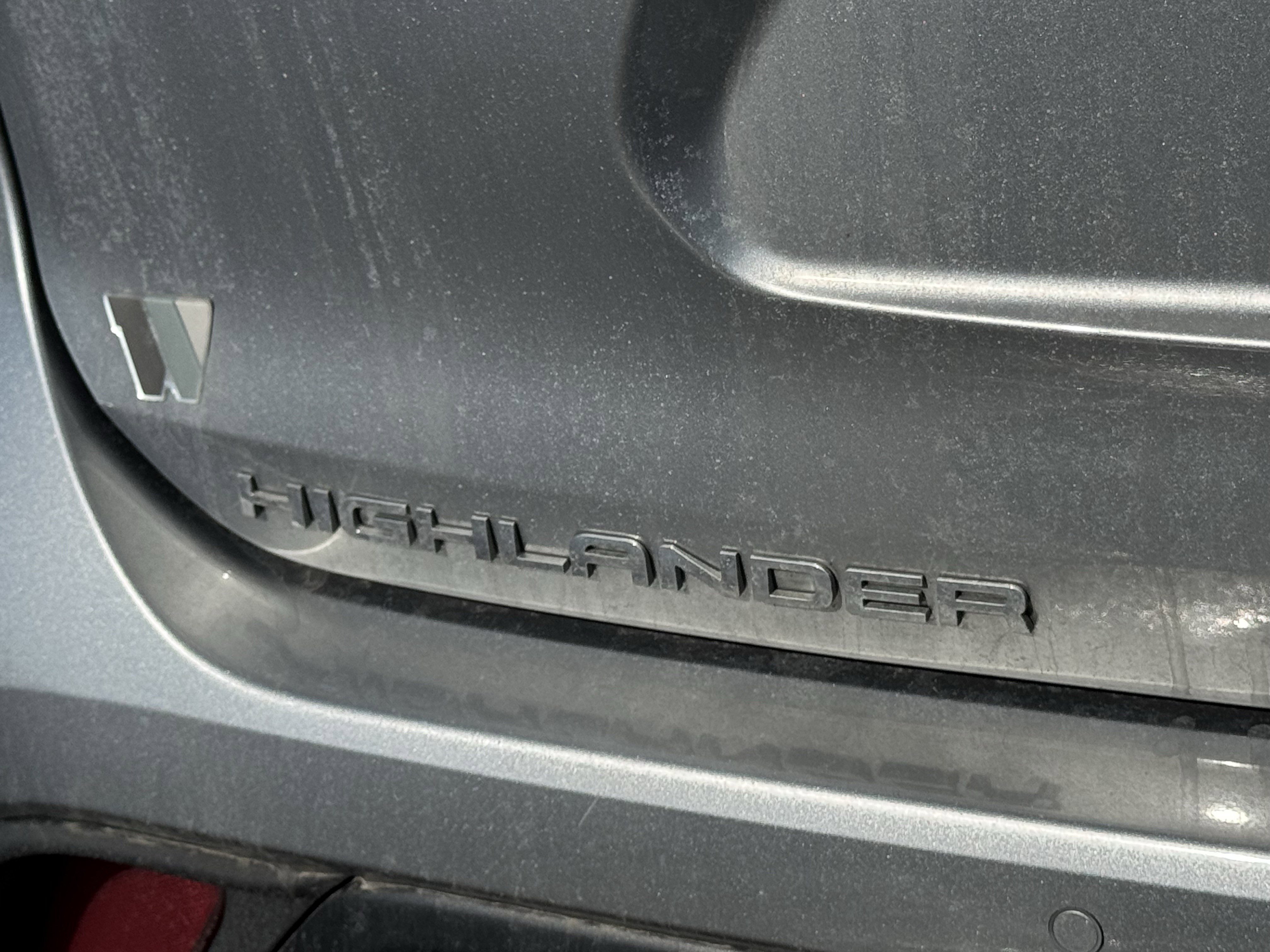 Used 2023 Toyota Highlander Limited image 20