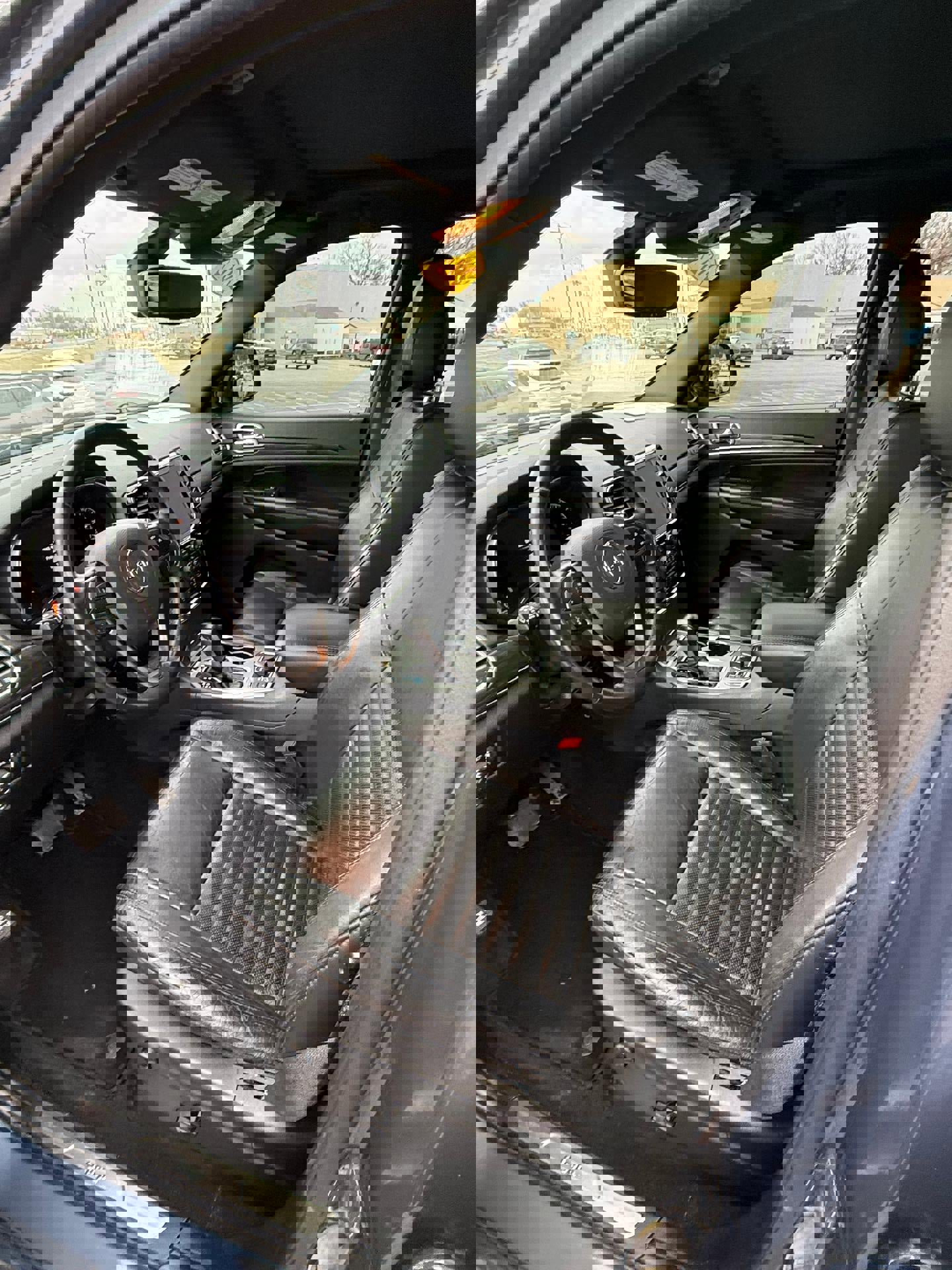 Used 2020 Jeep Grand Cherokee Limited X image 3