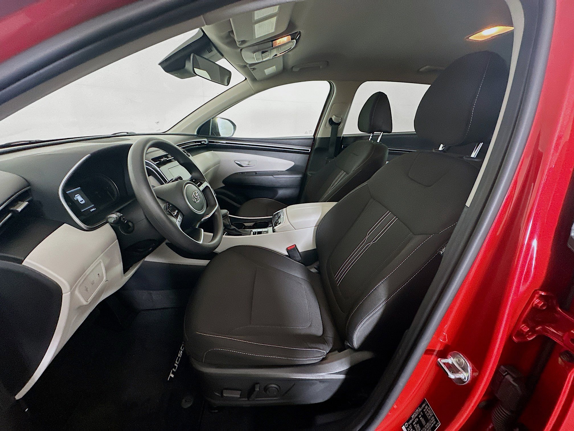 Used 2023 Hyundai Tucson SEL w/ Cargo Package image 13