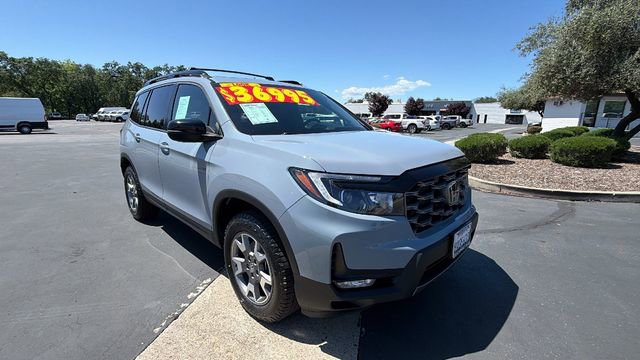 Used 2022 Honda Passport TrailSport image 2