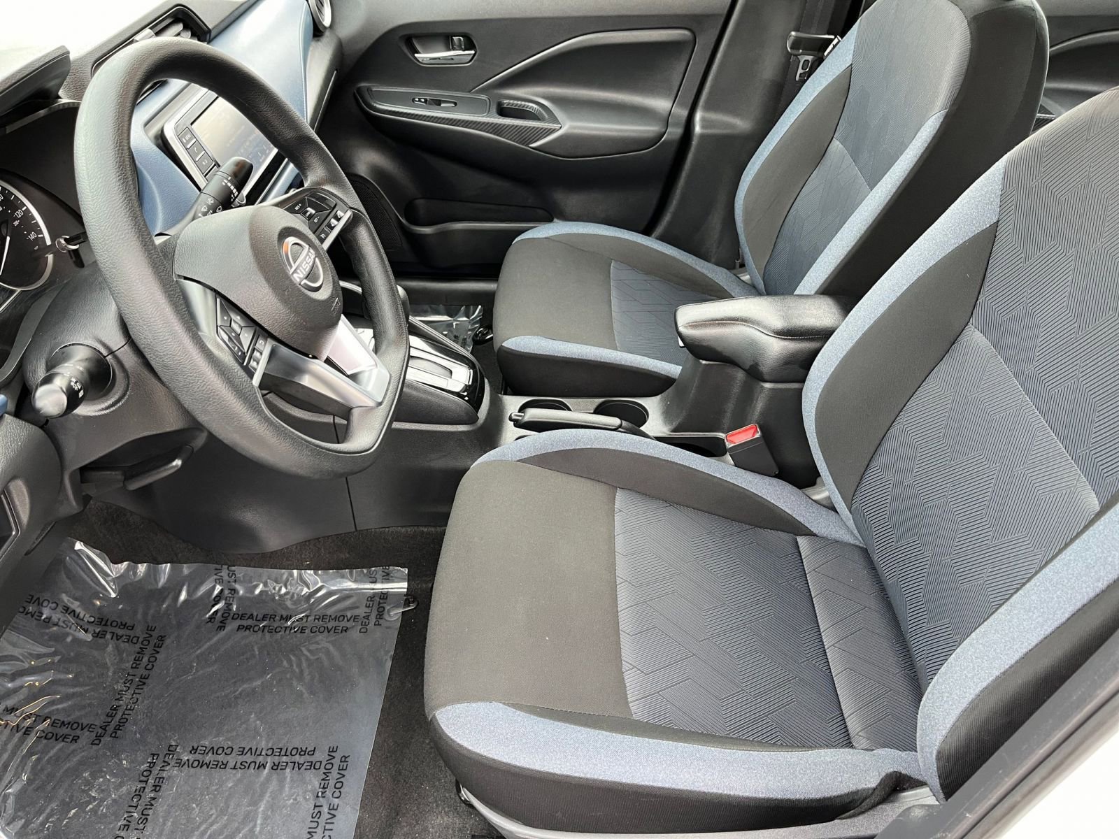 Used 2025 Nissan Versa SV image 24