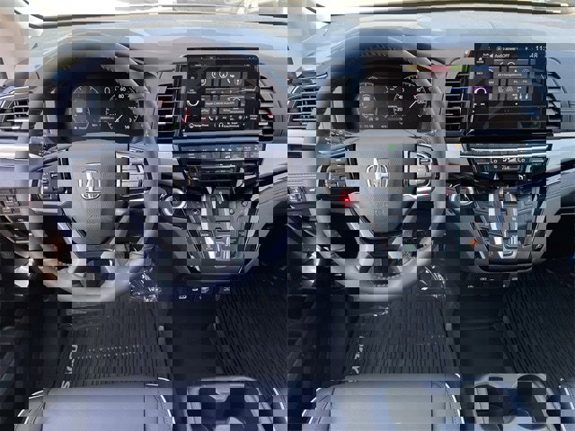 New 2026 Honda Odyssey Touring image 11