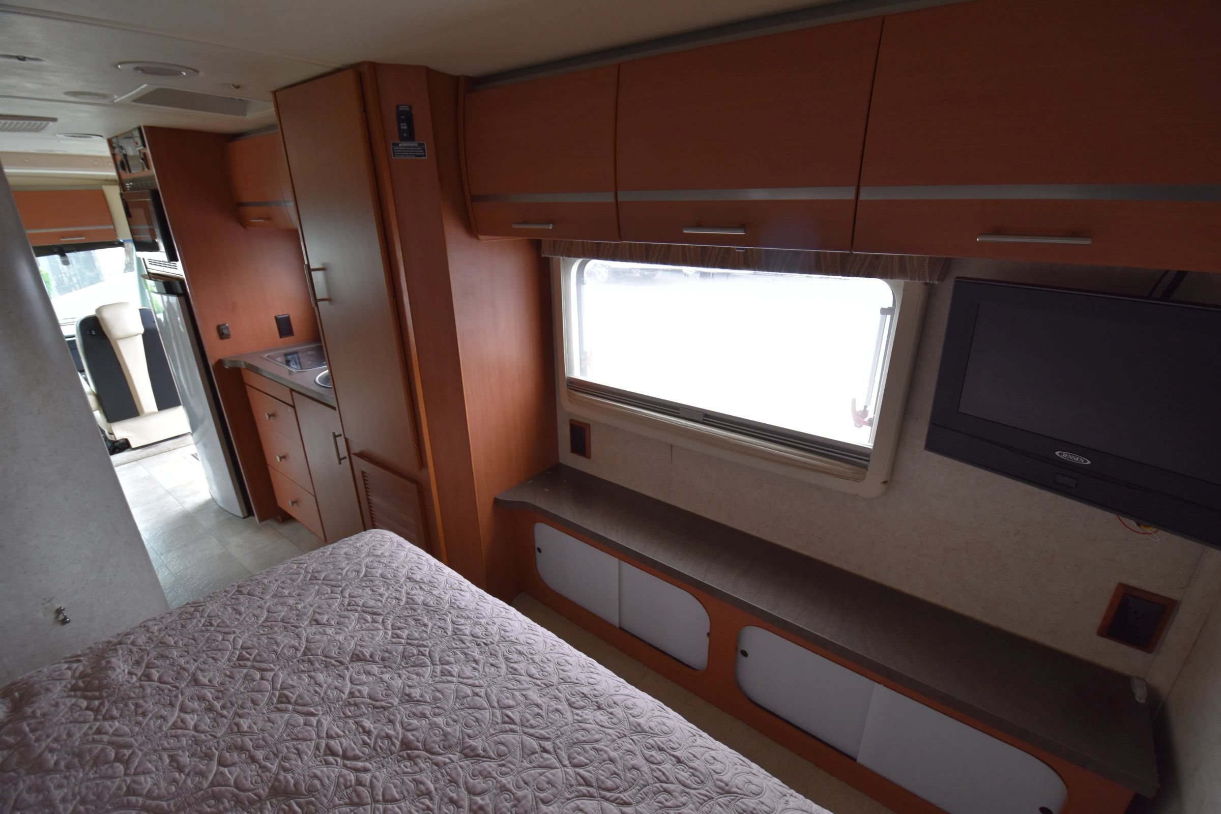 Used 2010 Mercedes-Benz Sprinter 3500 image 30