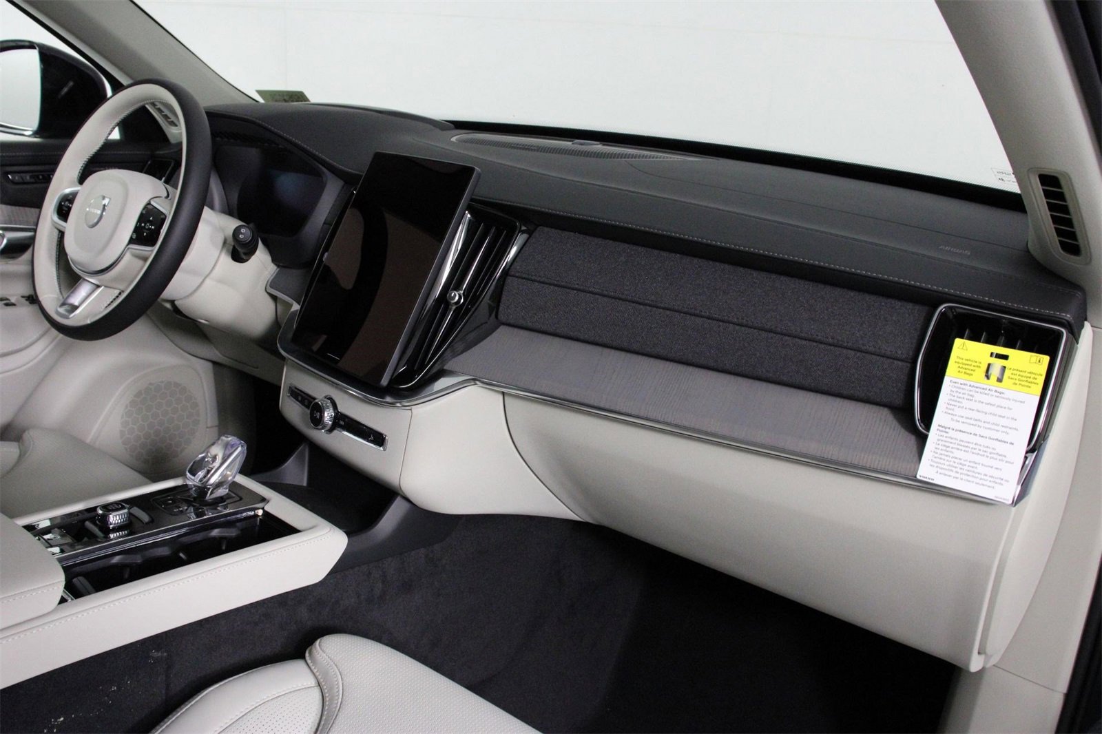 New 2026 Volvo XC90 B6 Ultra image 9