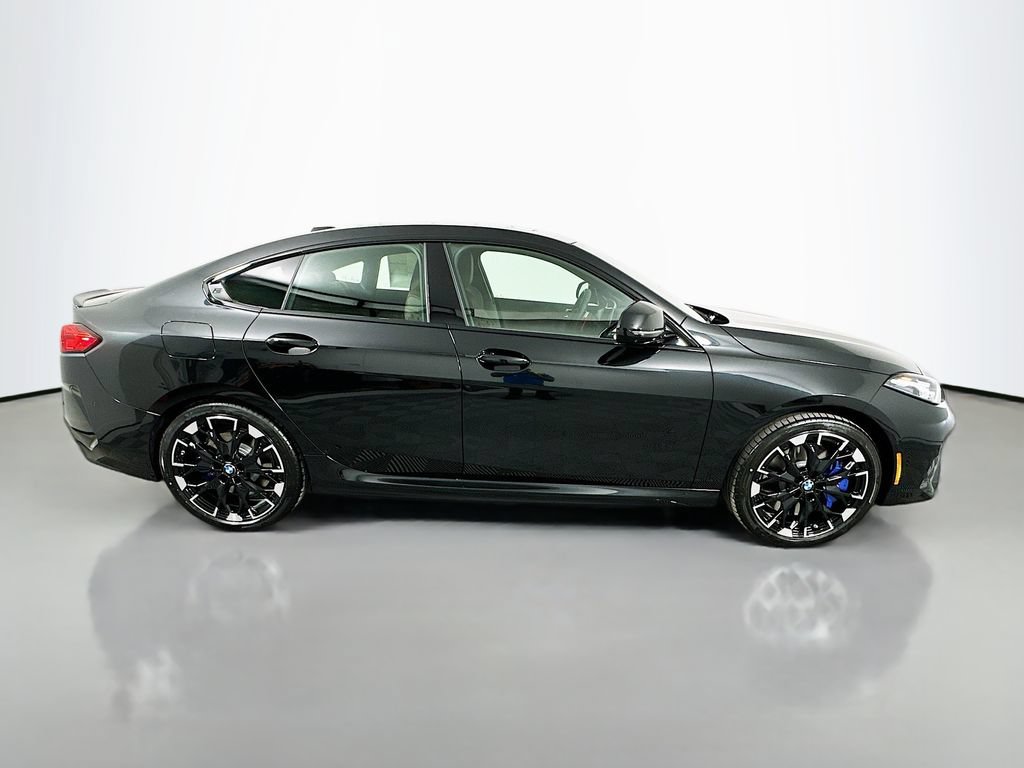 Used 2026 BMW M235i xDrive w/ Technology Package AWD/4WD image 4