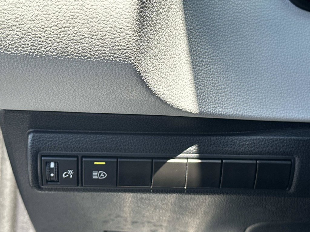 Used 2024 Toyota Corolla SE FWD image 25