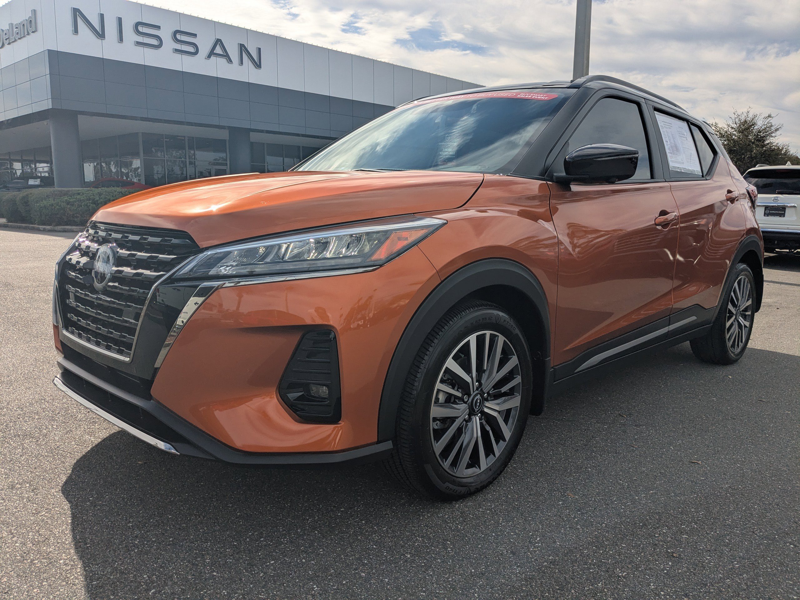 Certified 2024 Nissan Kicks SR w/ SR Premium Package image 8