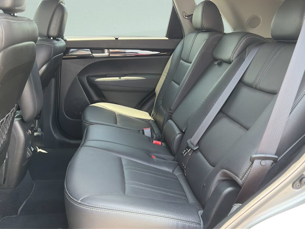 Used 2015 Kia Sorento EX w/ EX V6 Touring Package FWD image 10