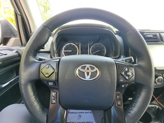 Used 2024 Toyota 4Runner TRD Off-Road Premium w/ Off Road Premium Plus Package AWD/4WD image 35