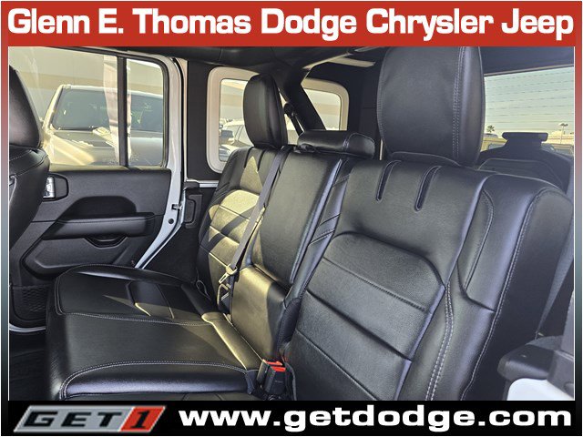 Used 2023 Jeep Wrangler Sahara w/ Cold Weather Group image 25