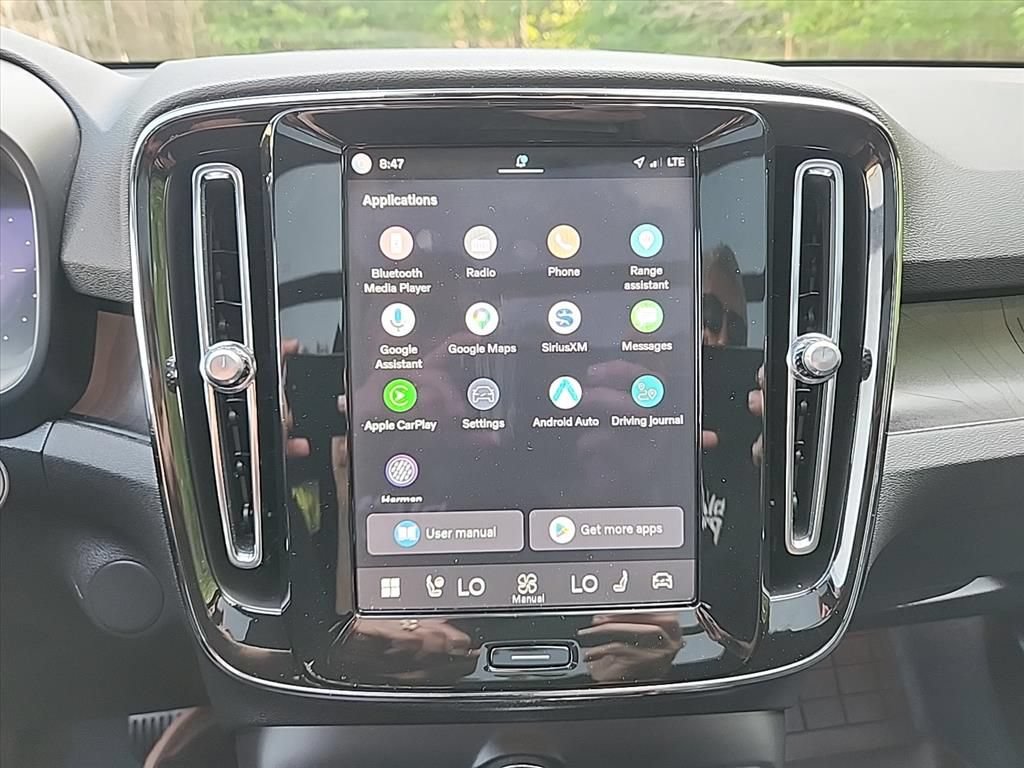 Certified 2024 Volvo XC40 Recharge Ultimate w/ Protection Package Premier AWD/4WD image 17