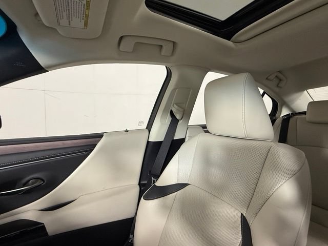 Certified 2024 Lexus ES 350 w/ Premium Package FWD image 25