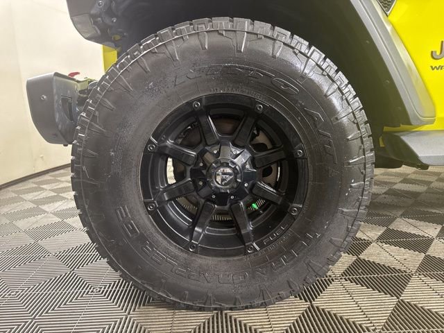 Used 2022 Jeep Wrangler Unlimited Rubicon w/ Steel Bumper Group AWD/4WD image 10