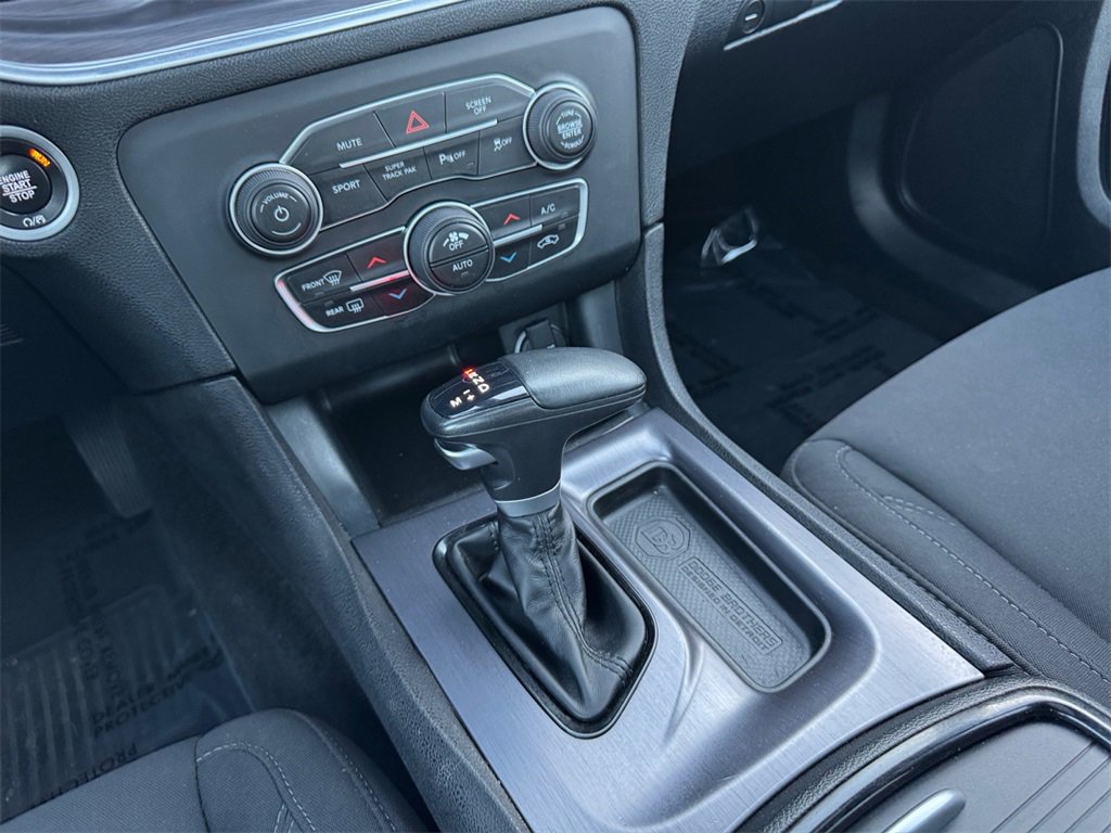 Used 2018 Dodge Charger GT w/ Blacktop Package image 27