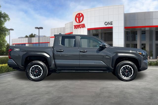 Certified 2024 Toyota Tacoma TRD Off-Road w/ TRD Off Road Upgrade Package AWD/4WD image 3