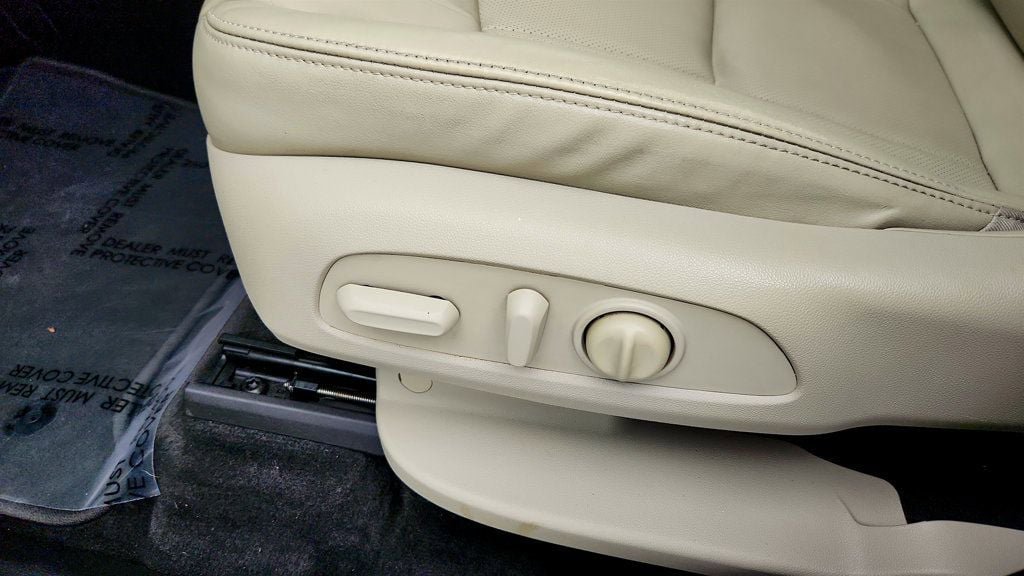 Used 2020 Buick Enclave Essence w/ Sport Touring Edition image 11