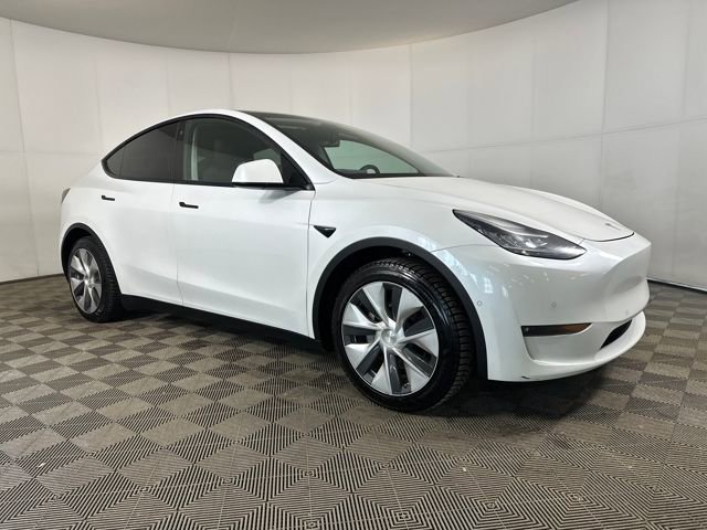 Used 2021 Tesla Model Y Long Range image 2