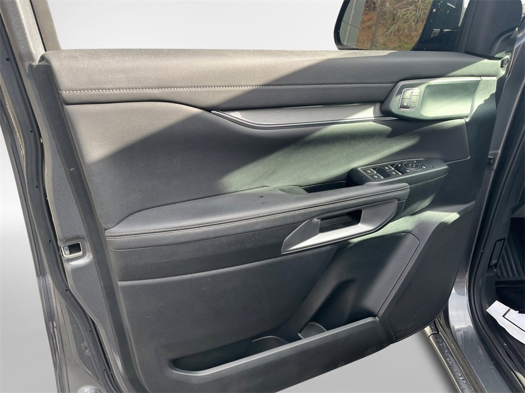 Used 2024 Ford Ranger Lariat w/ Trailer Tow Package image 14