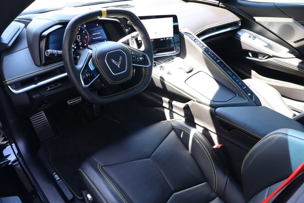 Used 2020 Chevrolet Corvette Stingray Premium Cpe w/ 3LT Preferred Equipment Group RWD image 5