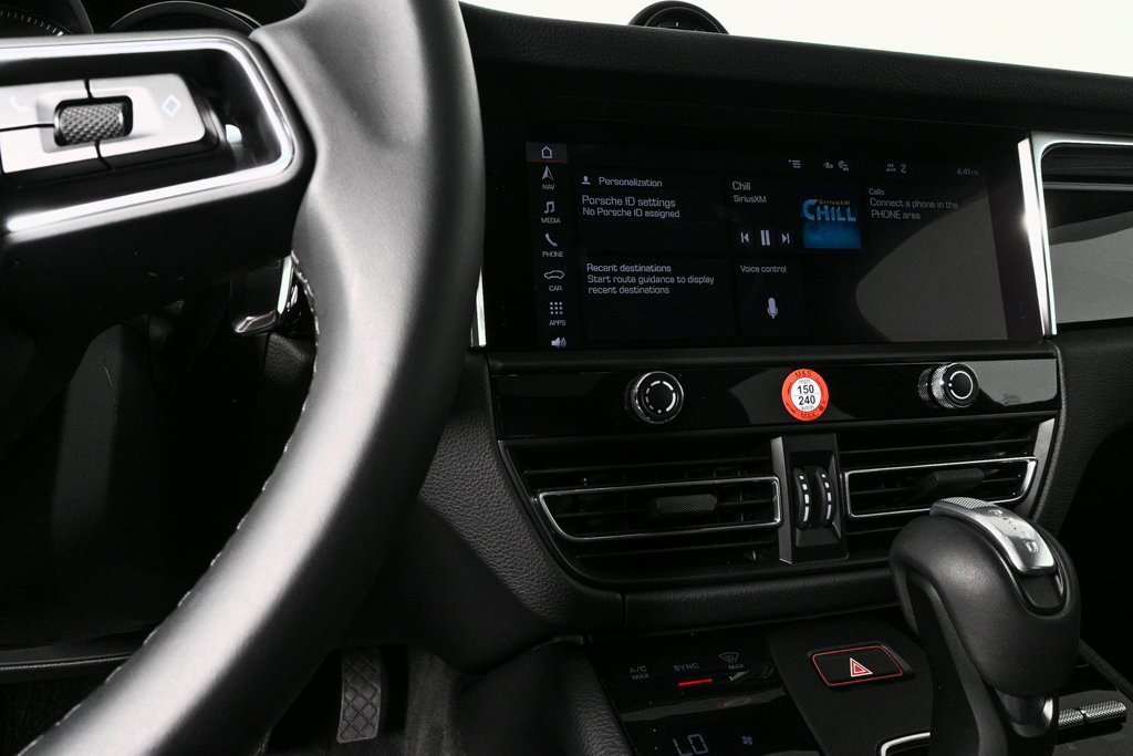 Used 2025 Porsche Macan image 13