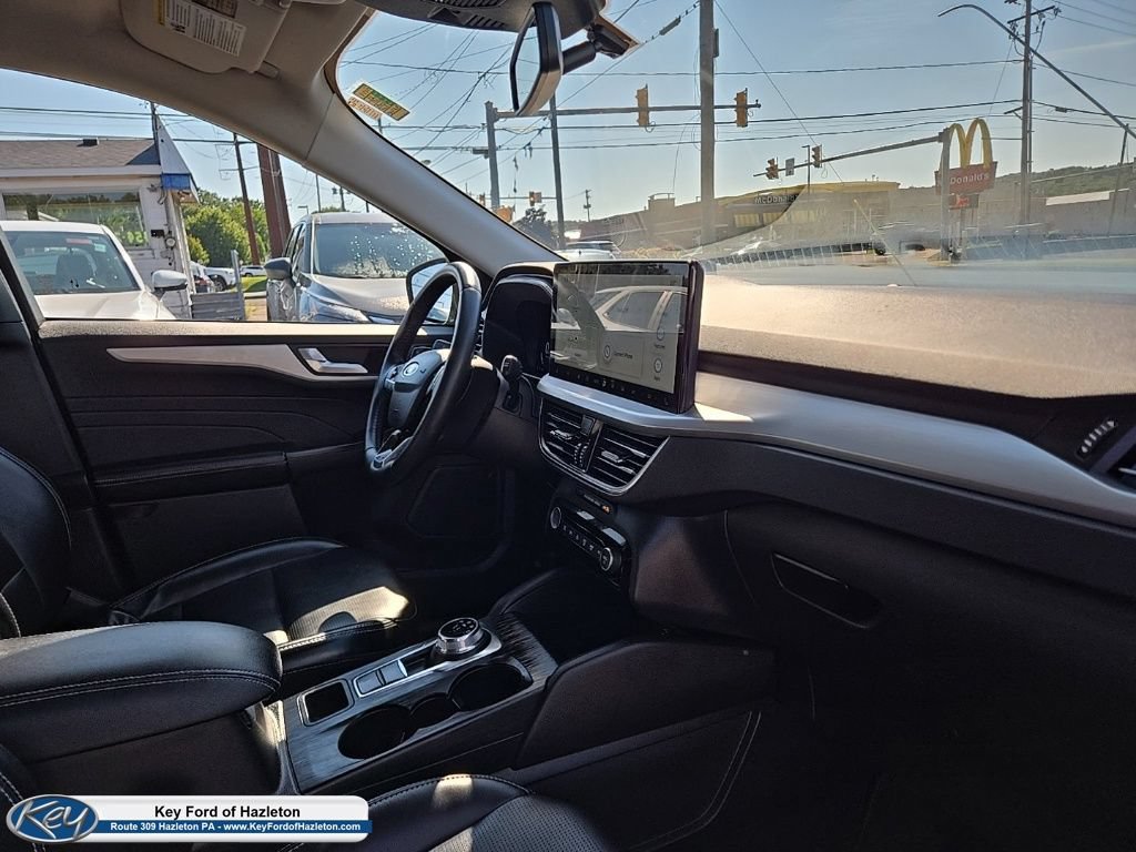 Used 2024 Ford Escape Platinum AWD/4WD image 18