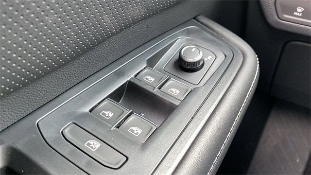 New 2026 Volkswagen Atlas SE image 17