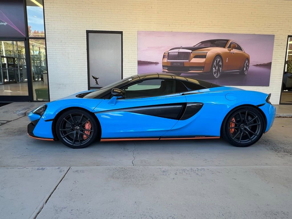 Used 2018 McLaren 570S Spider image 37