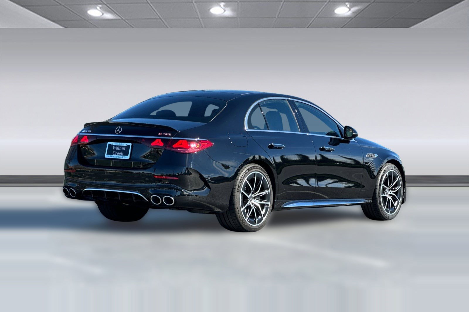 Used 2025 Mercedes-Benz E 53 AMG e 4MATIC Sedan image 9