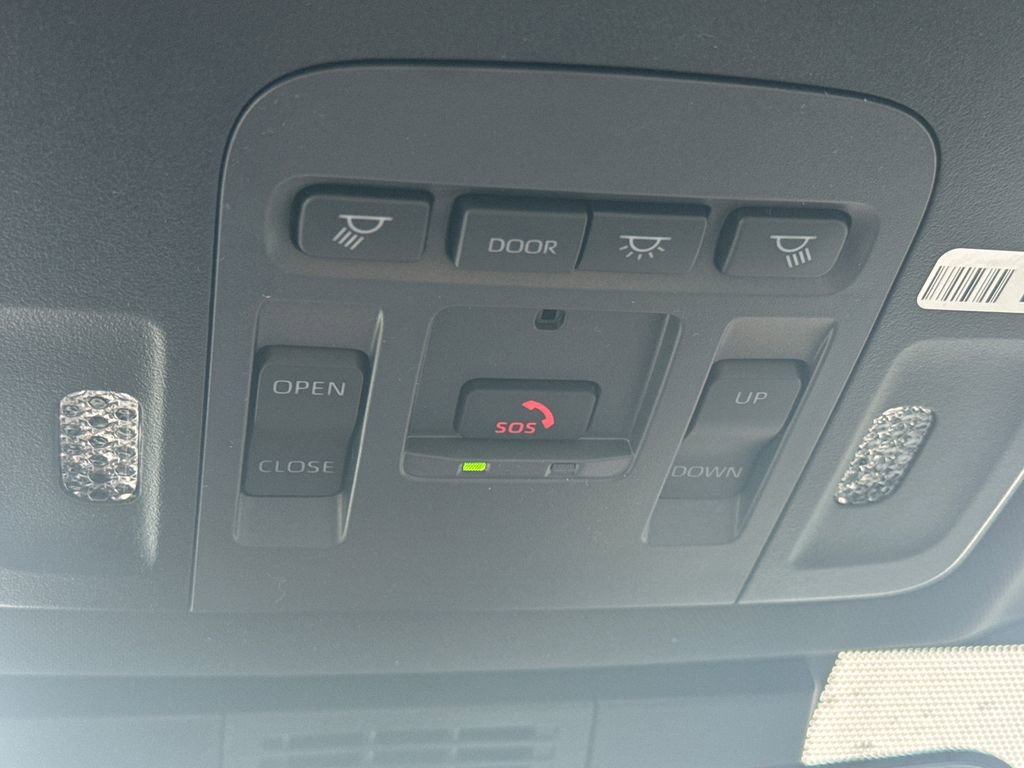 New 2026 Toyota Camry SE image 32