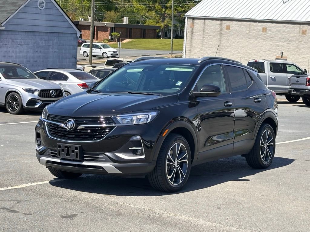 Used 2023 Buick Encore GX Select image 2