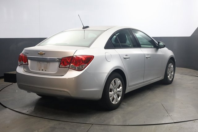 Used 2016 Chevrolet Cruze LS image 5