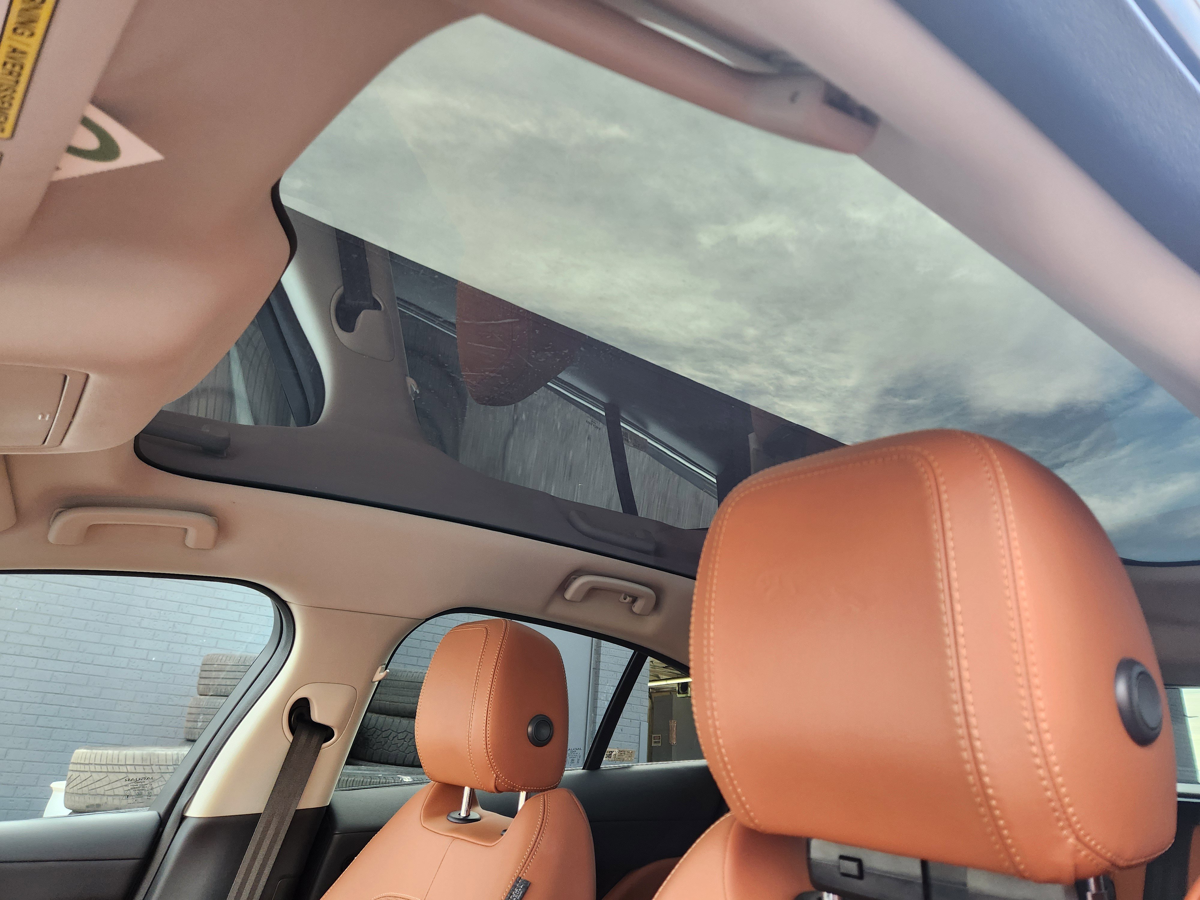 Used 2020 Jaguar I-PACE SE image 19