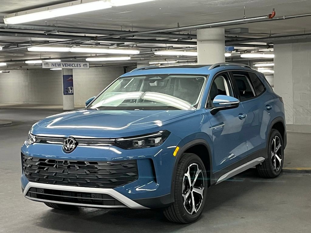 New 2026 Volkswagen Tiguan SE image 3