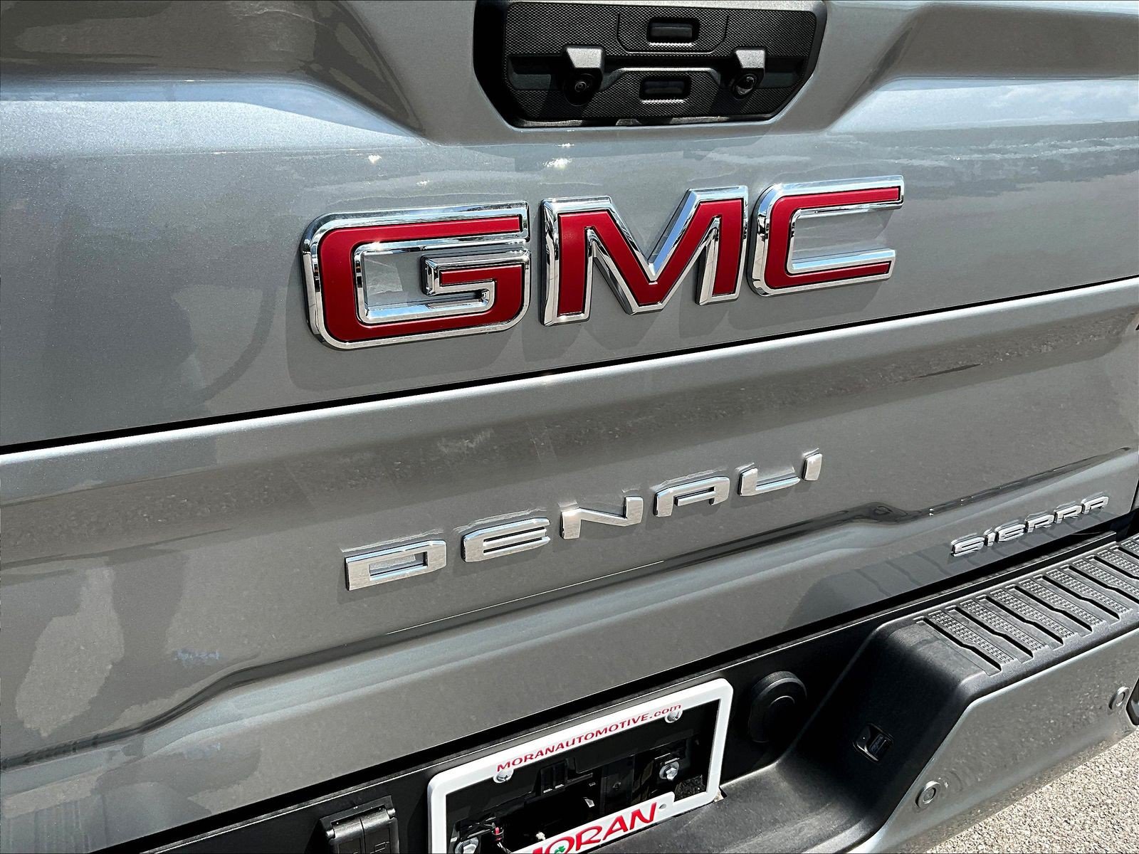 New 2026 GMC Sierra 2500 Denali w/ Denali Reserve Package AWD/4WD image 14