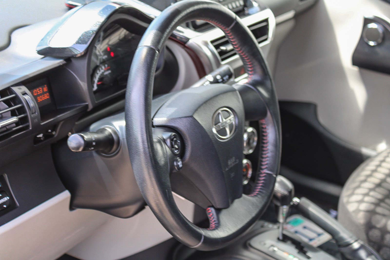 Used 2012 Scion iQ w/ Rear Speaker Pkg FWD image 17