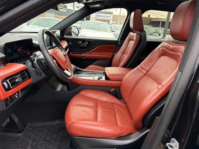 Certified 2025 Lincoln Aviator Reserve w/ Jet Appearance Package image 12