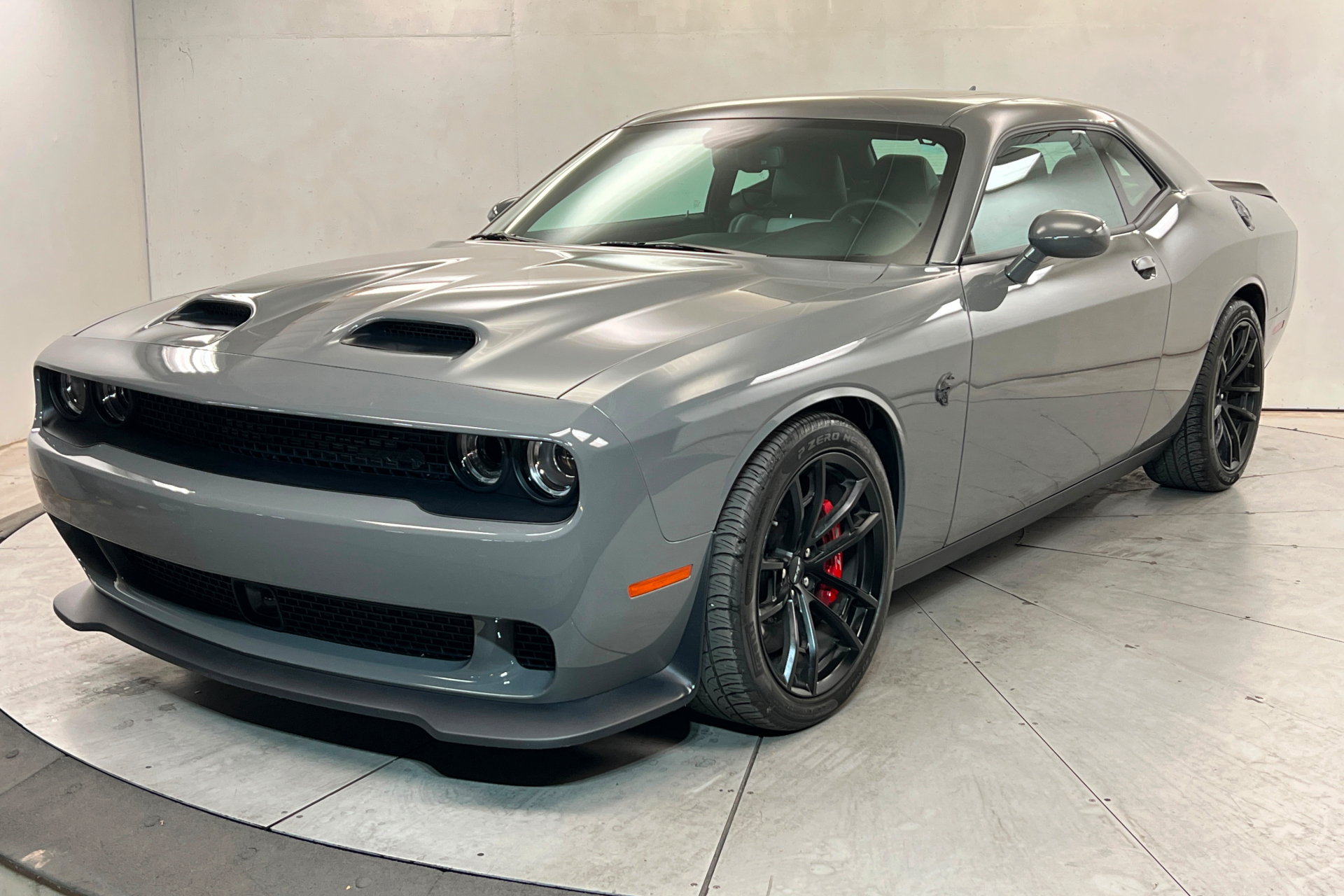 Used 2023 Dodge Challenger SRT Hellcat RWD image 1