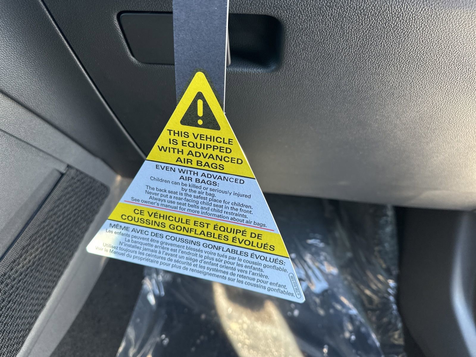 New 2026 Volkswagen Taos SE image 32