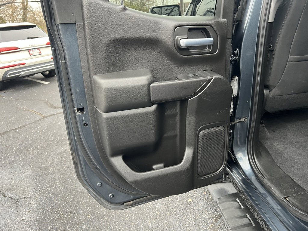 Used 2020 Chevrolet Silverado 1500 LT image 17