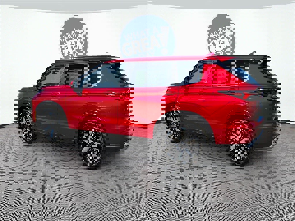 New 2025 Mitsubishi Outlander SE image 5