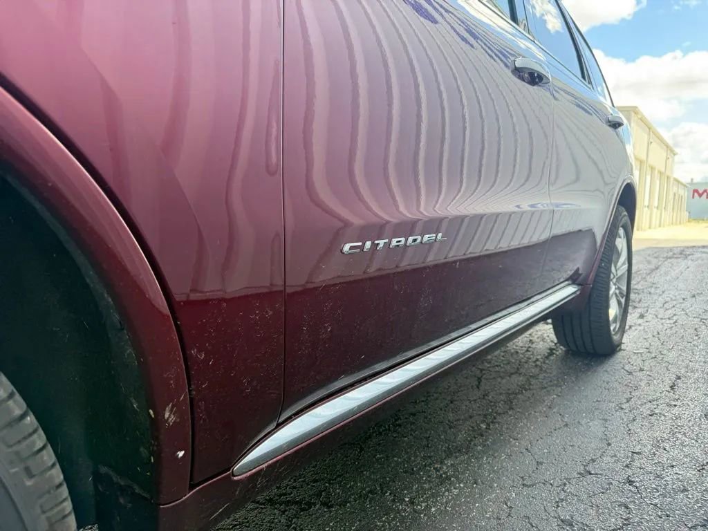 Used 2017 Dodge Durango Citadel w/ Technology Group AWD/4WD image 5