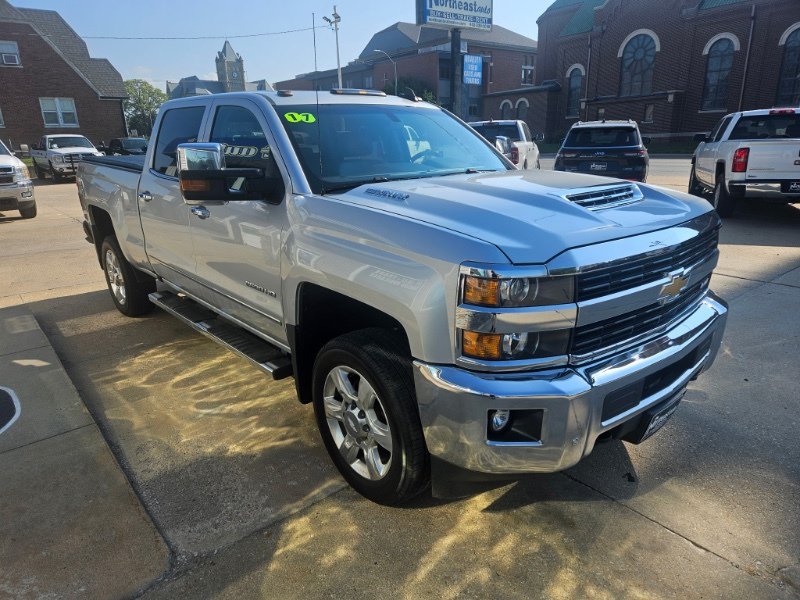 Used 2017 Chevrolet Silverado 2500 LTZ w/ Duramax Plus Package AWD/4WD image 5