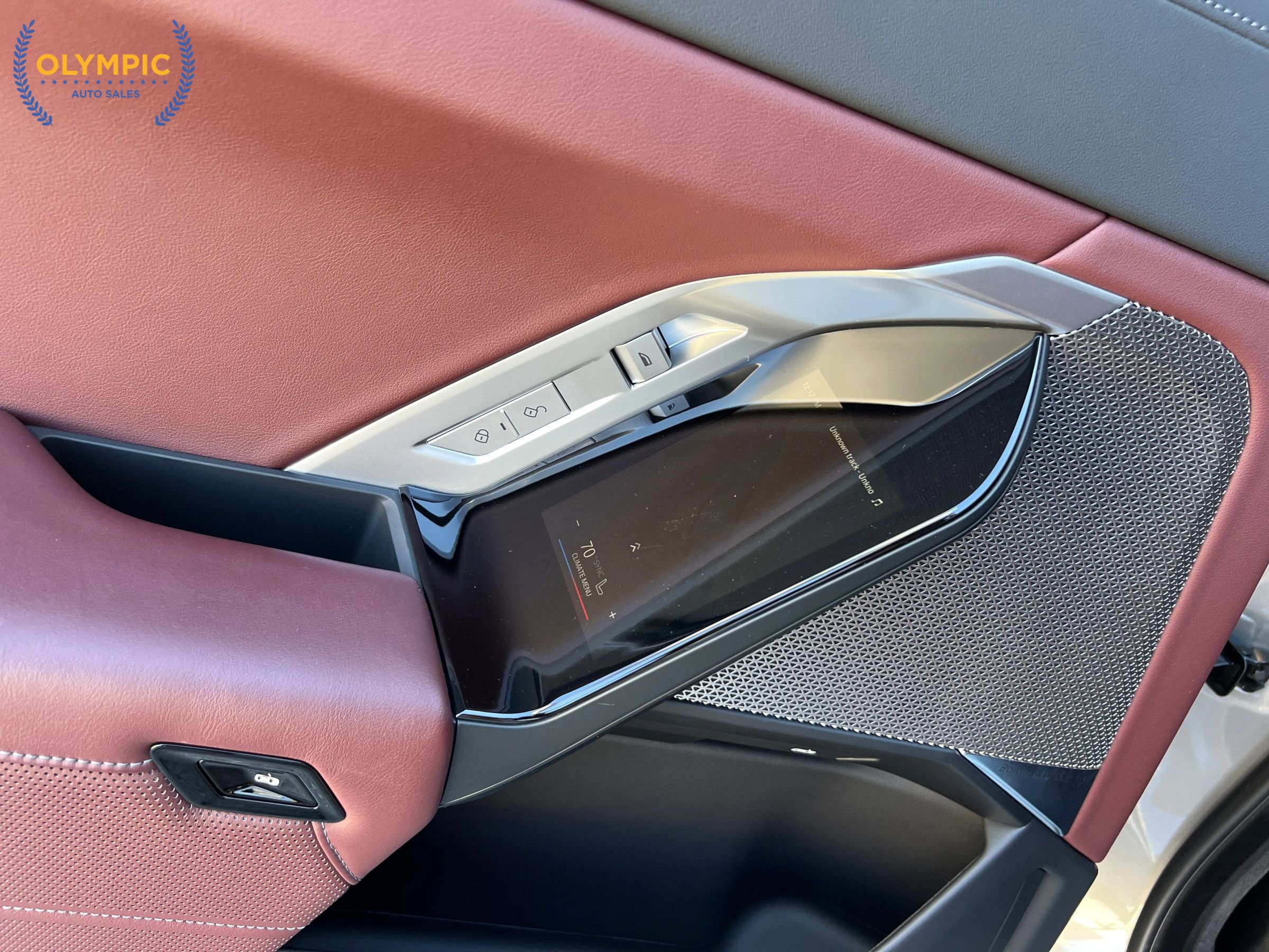 Used 2023 BMW 740i image 37