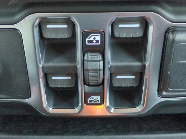 New 2026 Jeep Wrangler Sahara AWD/4WD image 24
