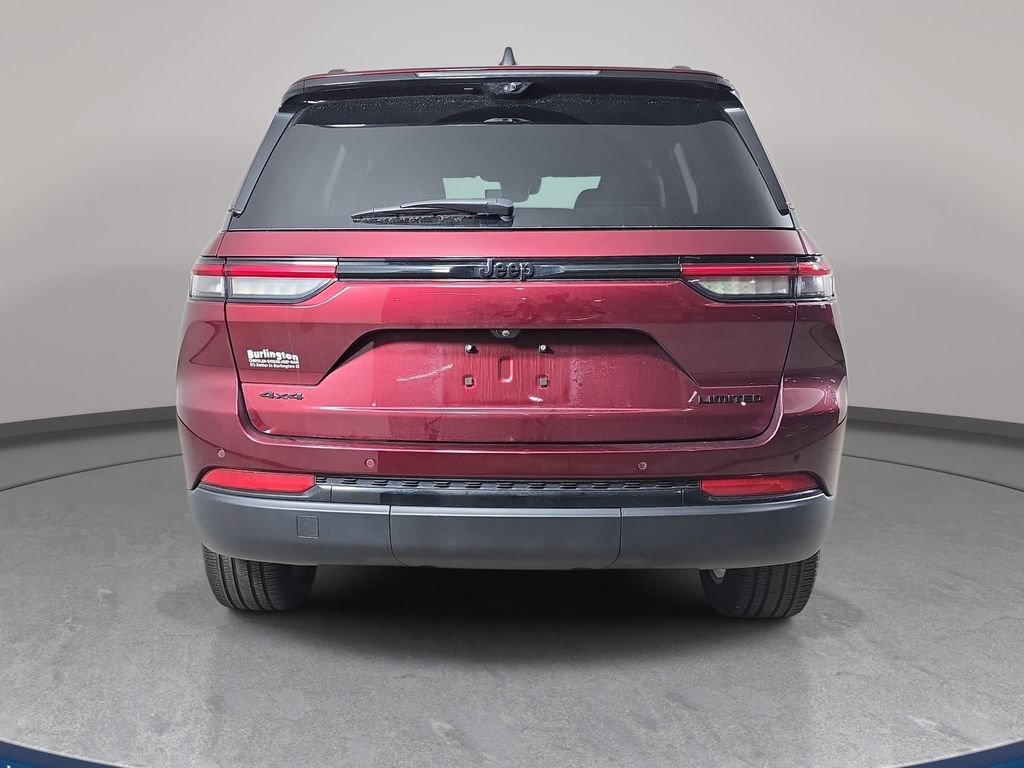 Used 2024 Jeep Grand Cherokee Limited w/ Luxury Tech Group II AWD/4WD image 7