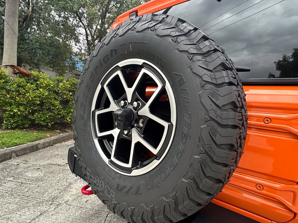 Used 2025 Jeep Wrangler Unlimited Rubicon w/ Convenience Group AWD/4WD image 37