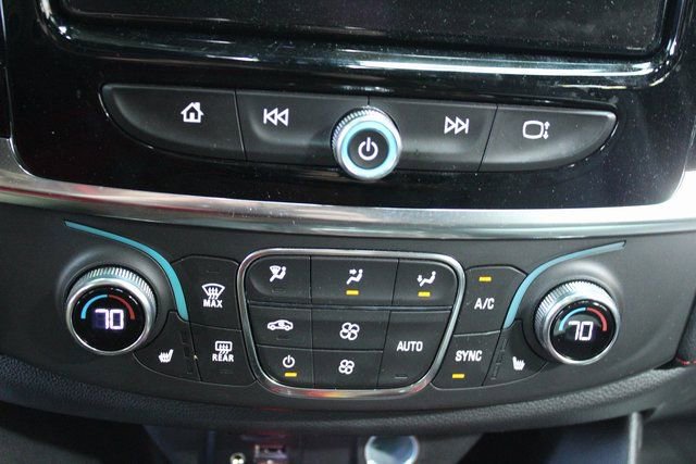 Used 2023 Chevrolet Traverse RS image 28