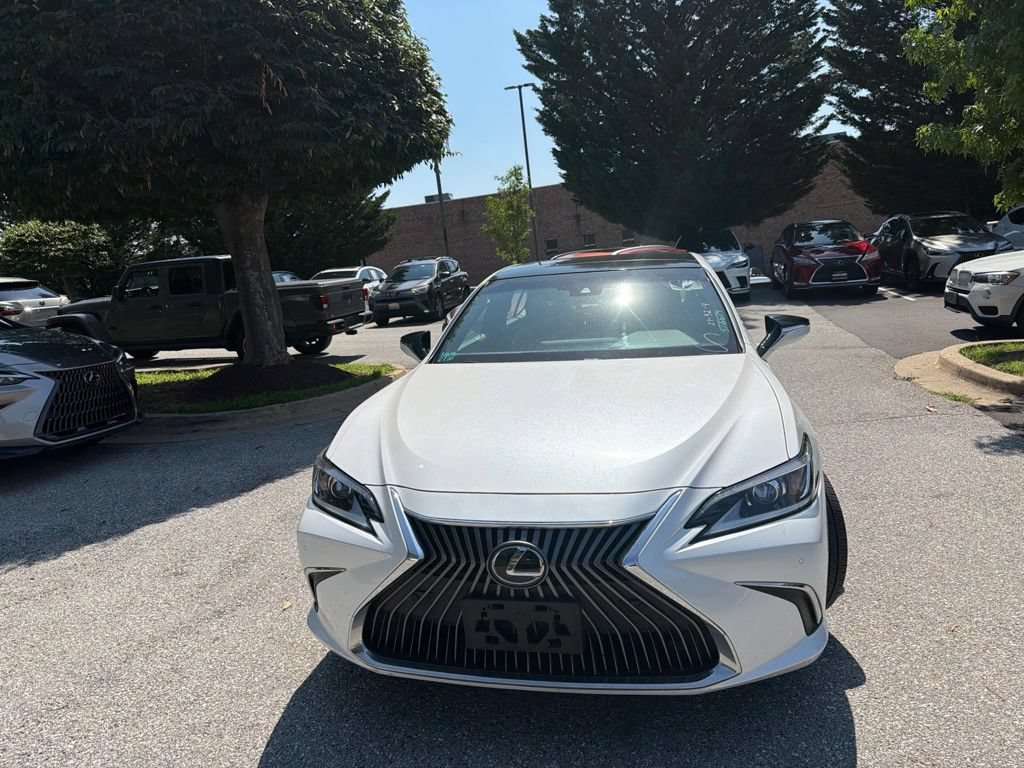 Used 2021 Lexus ES 350 w/ Premium Package FWD image 4
