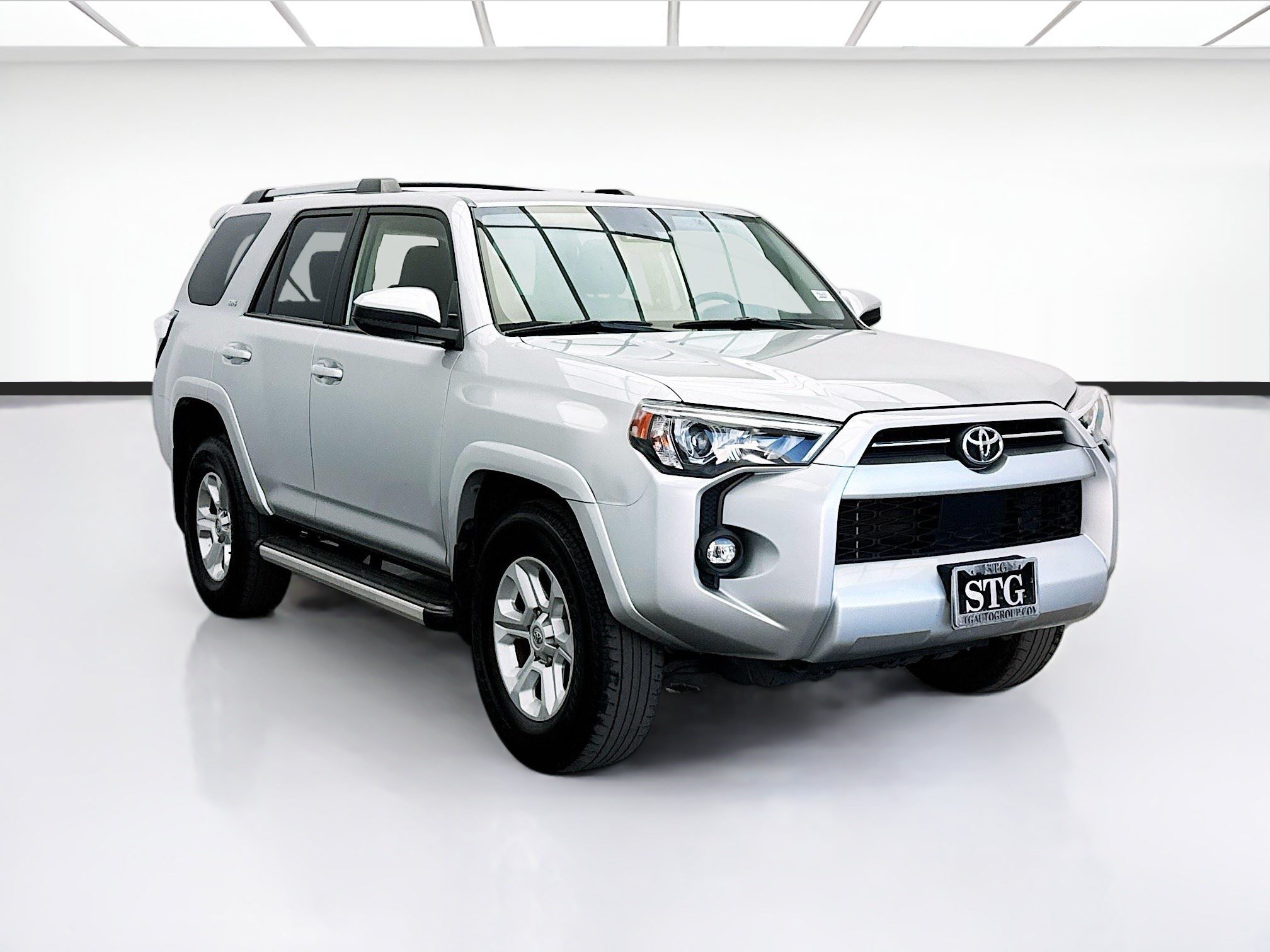 Used 2023 Toyota 4Runner SR5 RWD image 3