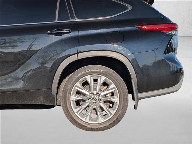 Used 2020 Toyota Highlander Limited AWD/4WD image 15